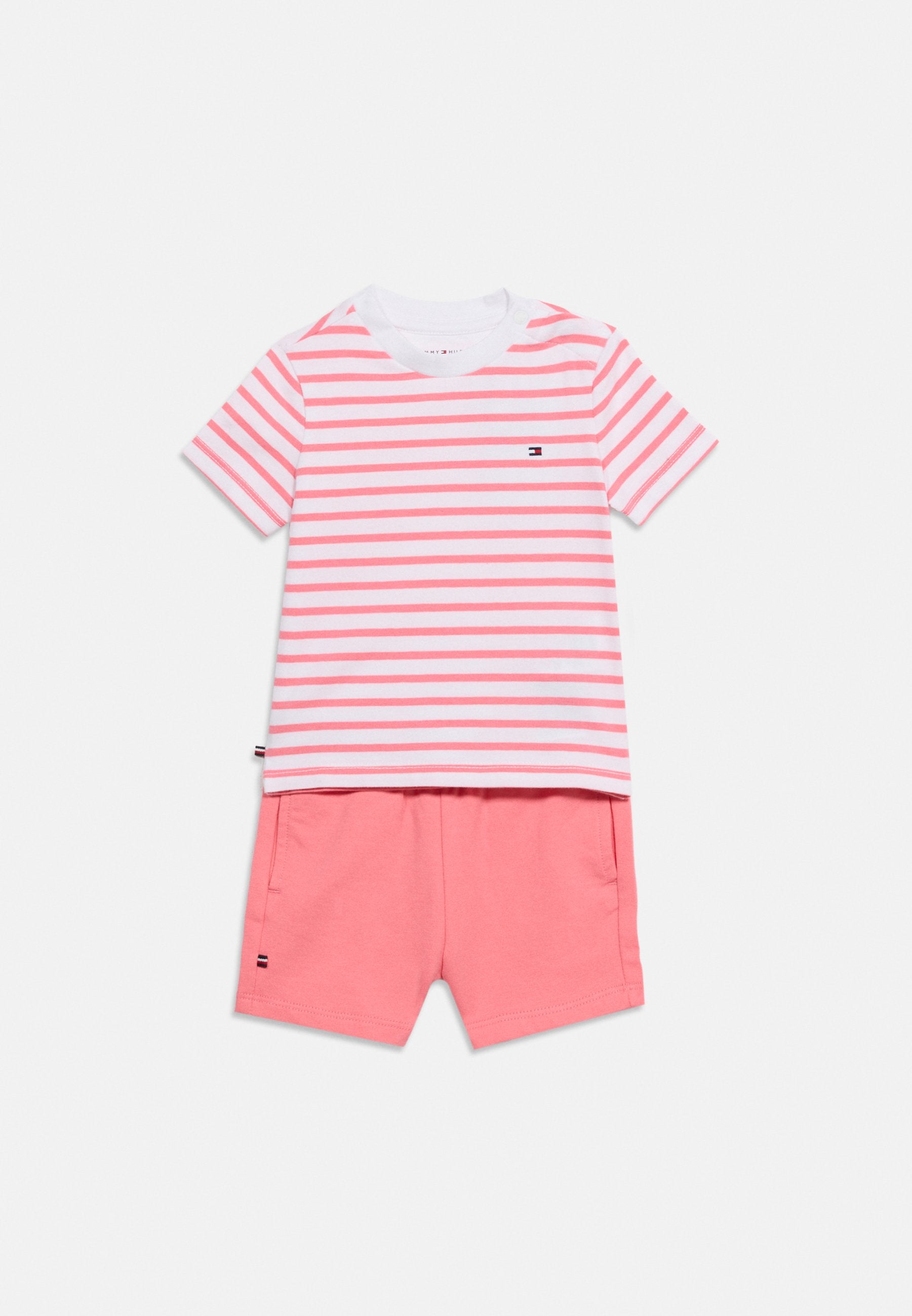 ESSENTIAL STRIPE T-SHIRT AND SHORTS SET Media 1