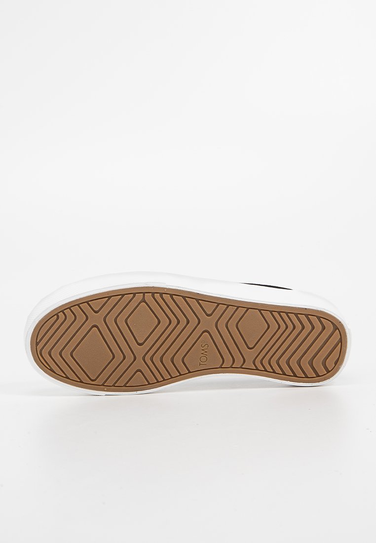 TOMS FENIX