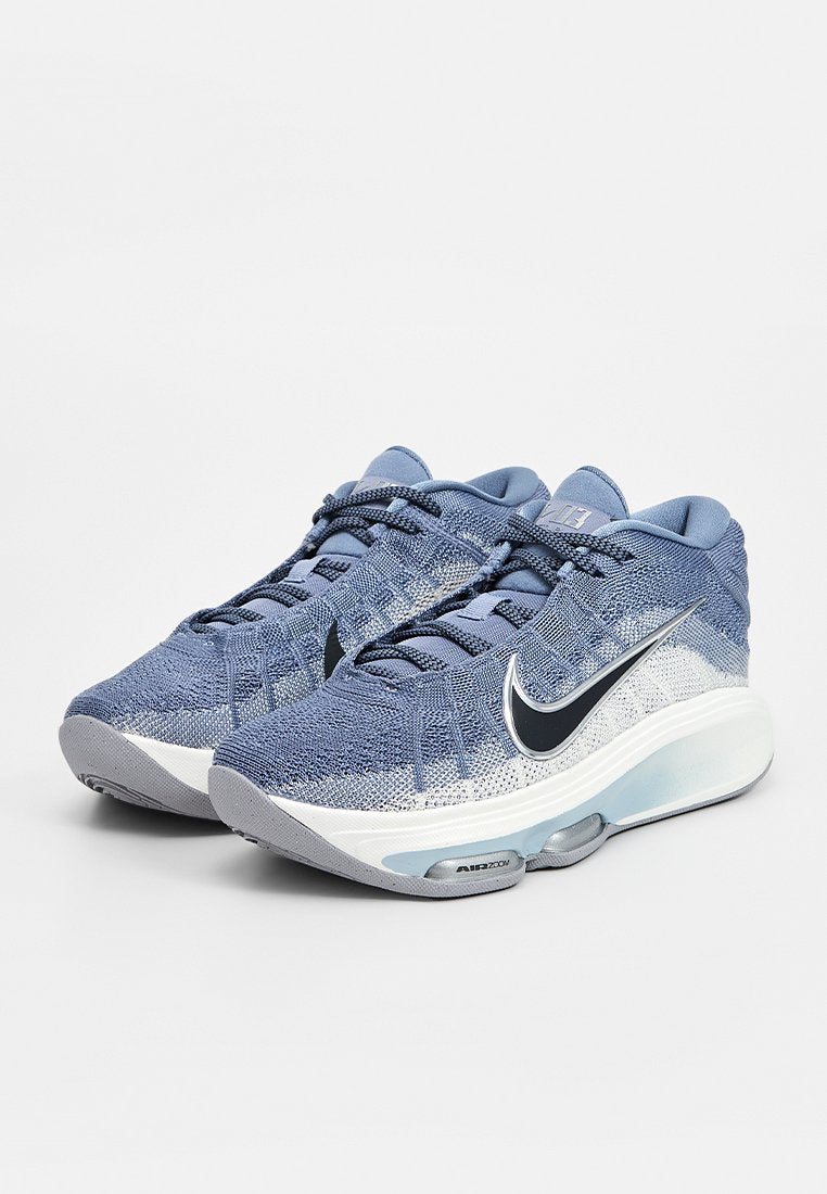 Nike Performance G.T. HUSTLE 3