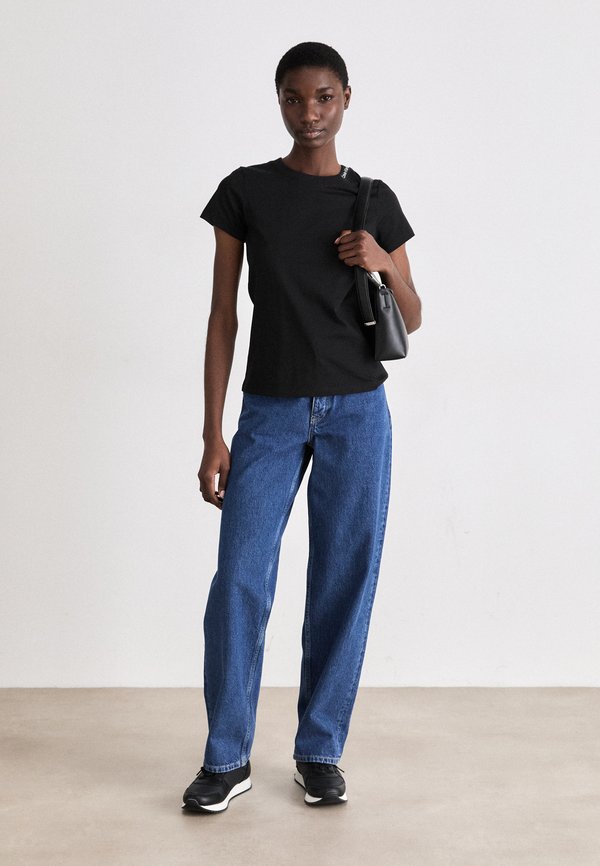 Calvin Klein Jeans LOOSE
