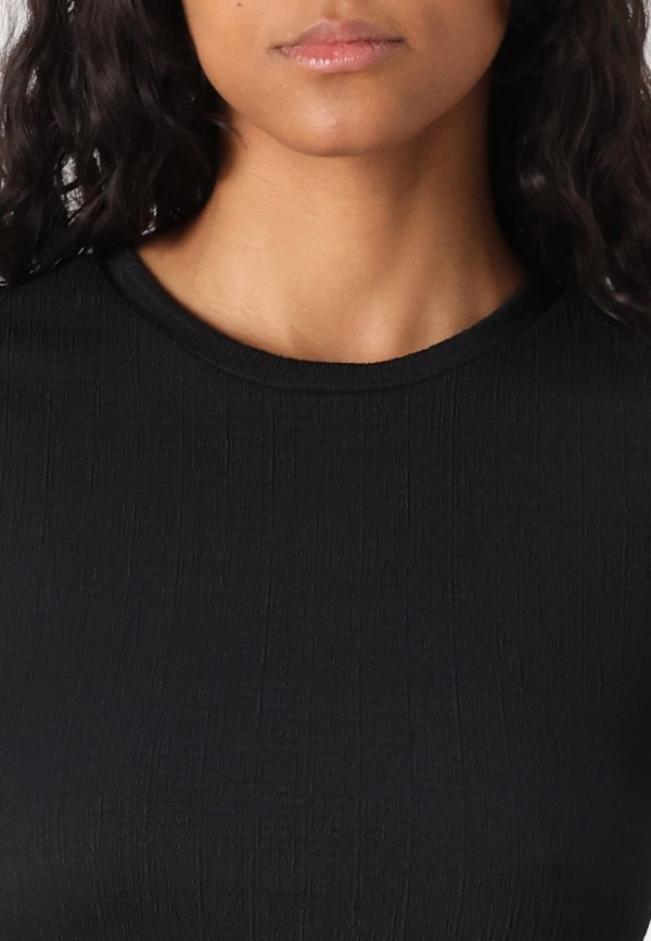 ONLY ONL30 BILL O NECK SHORT