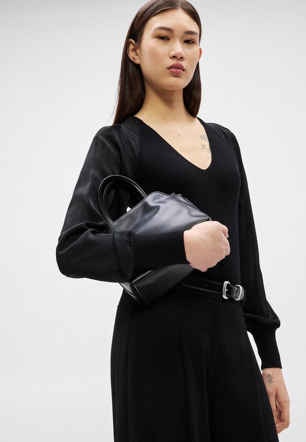 DKNY MIX MEDIA