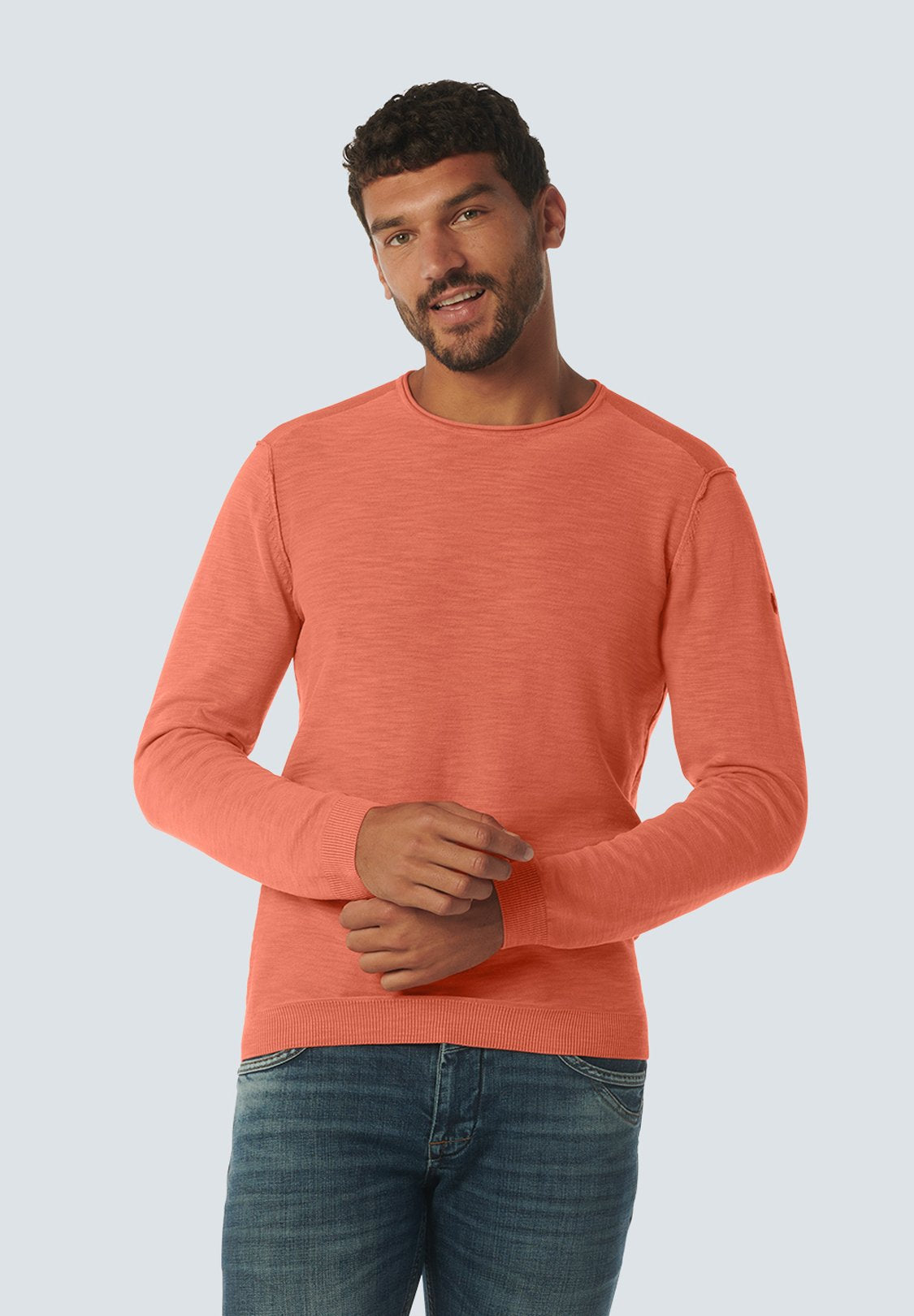  CREWNECK  Media 3