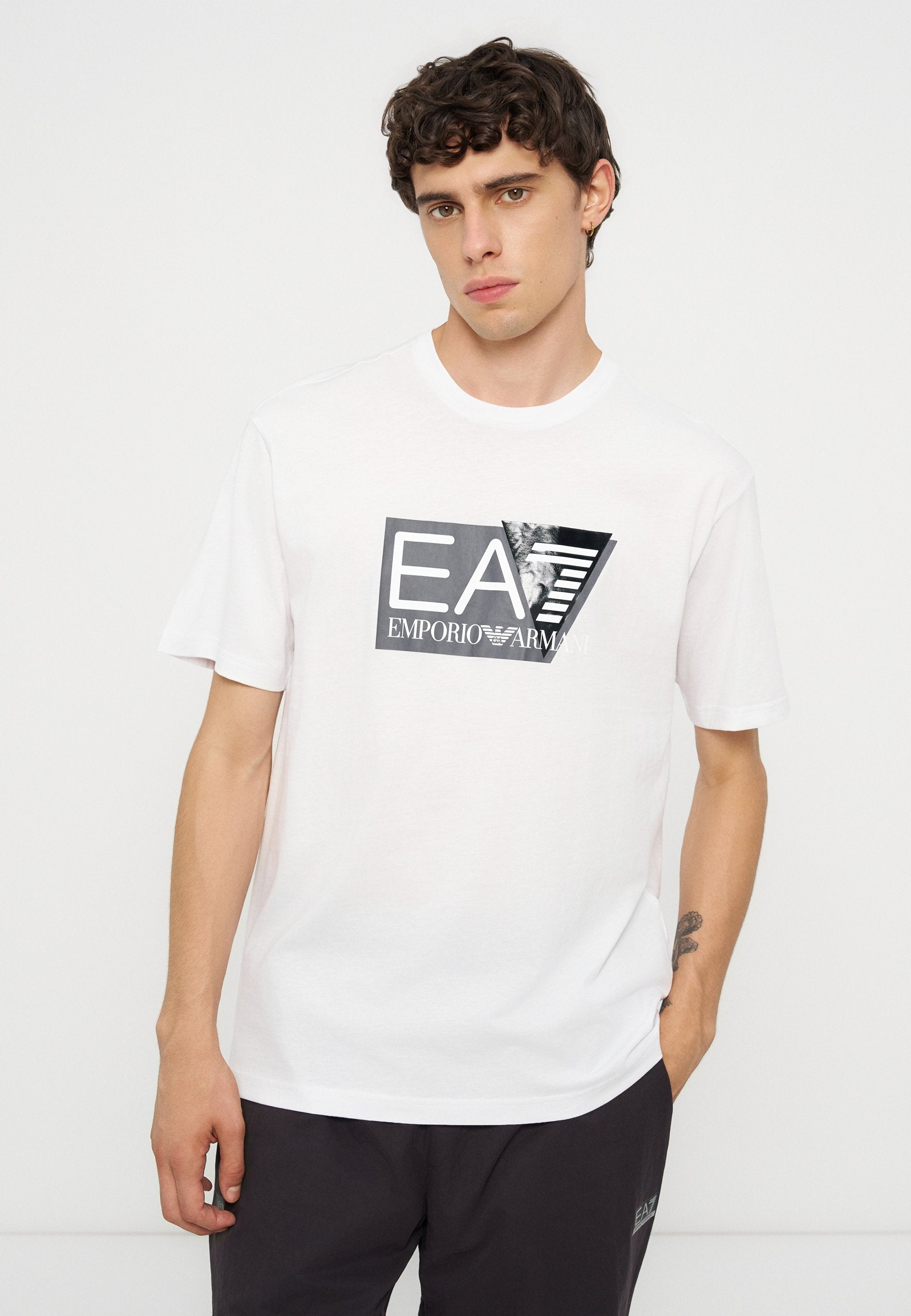 EA7 Emporio Armani T-Shirt print Media 4