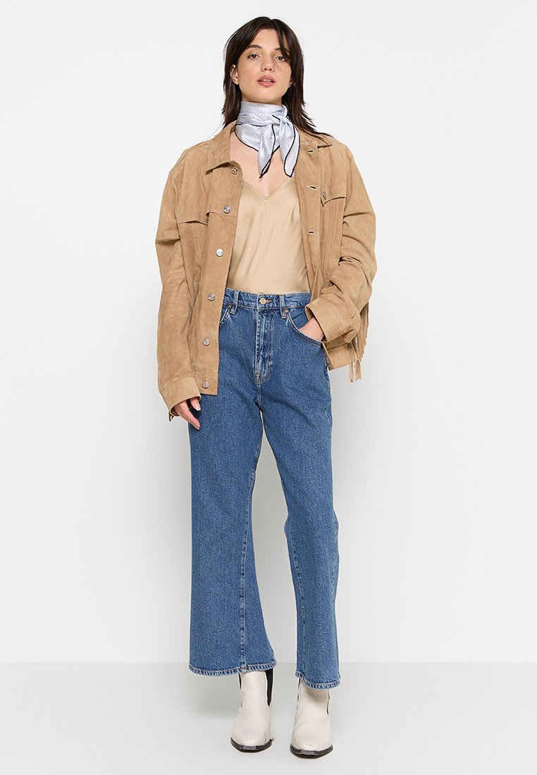 7 for all mankind