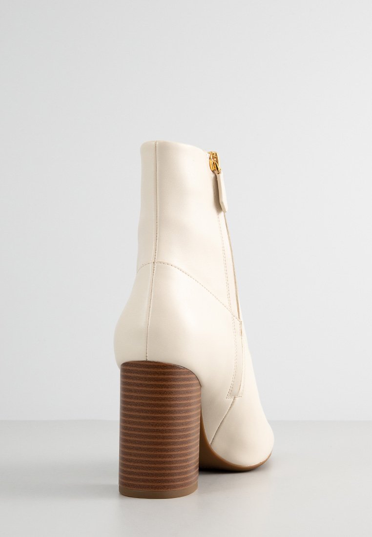 Michael Kors MARY