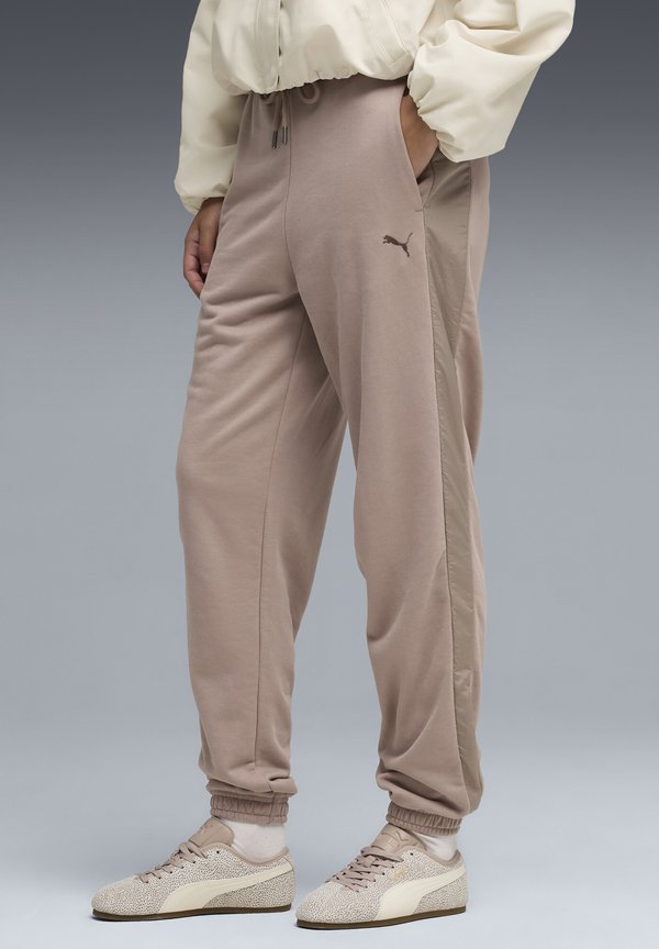 Puma JOGGING - Tracksuit bottoms - sandstone