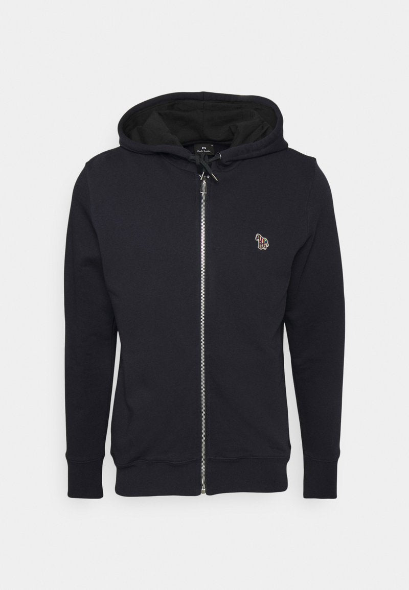 Schwarze Zip-Hoodie aus weichem Material, mit einer Kapuze mit Kordelzug und einem kleinen gestickten Design auf der Brust. Gerippte Bündchen und Saum.