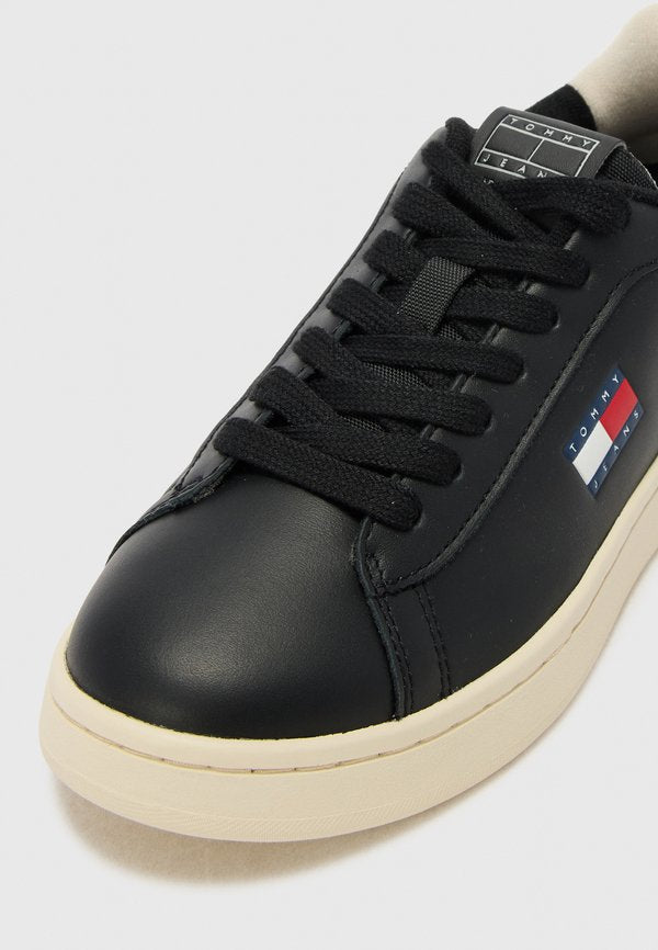 Tommy Jeans ARCHIVE COURT LEATHER TRAINERS