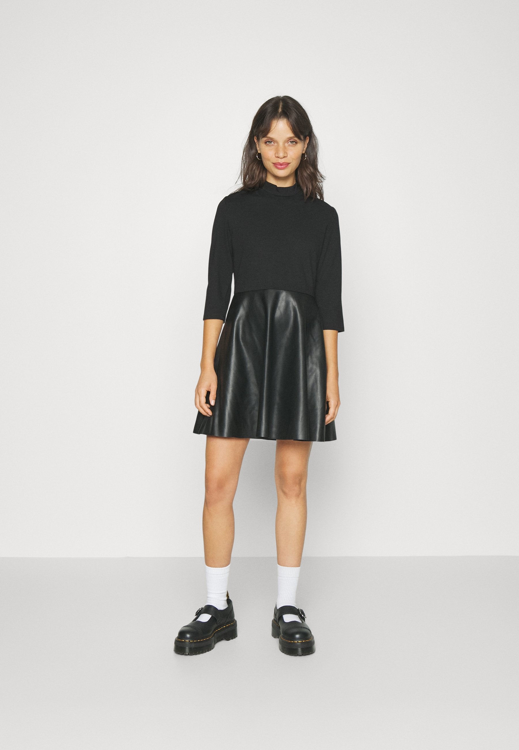 ONLMADDIE MIX DRESS Media 2
