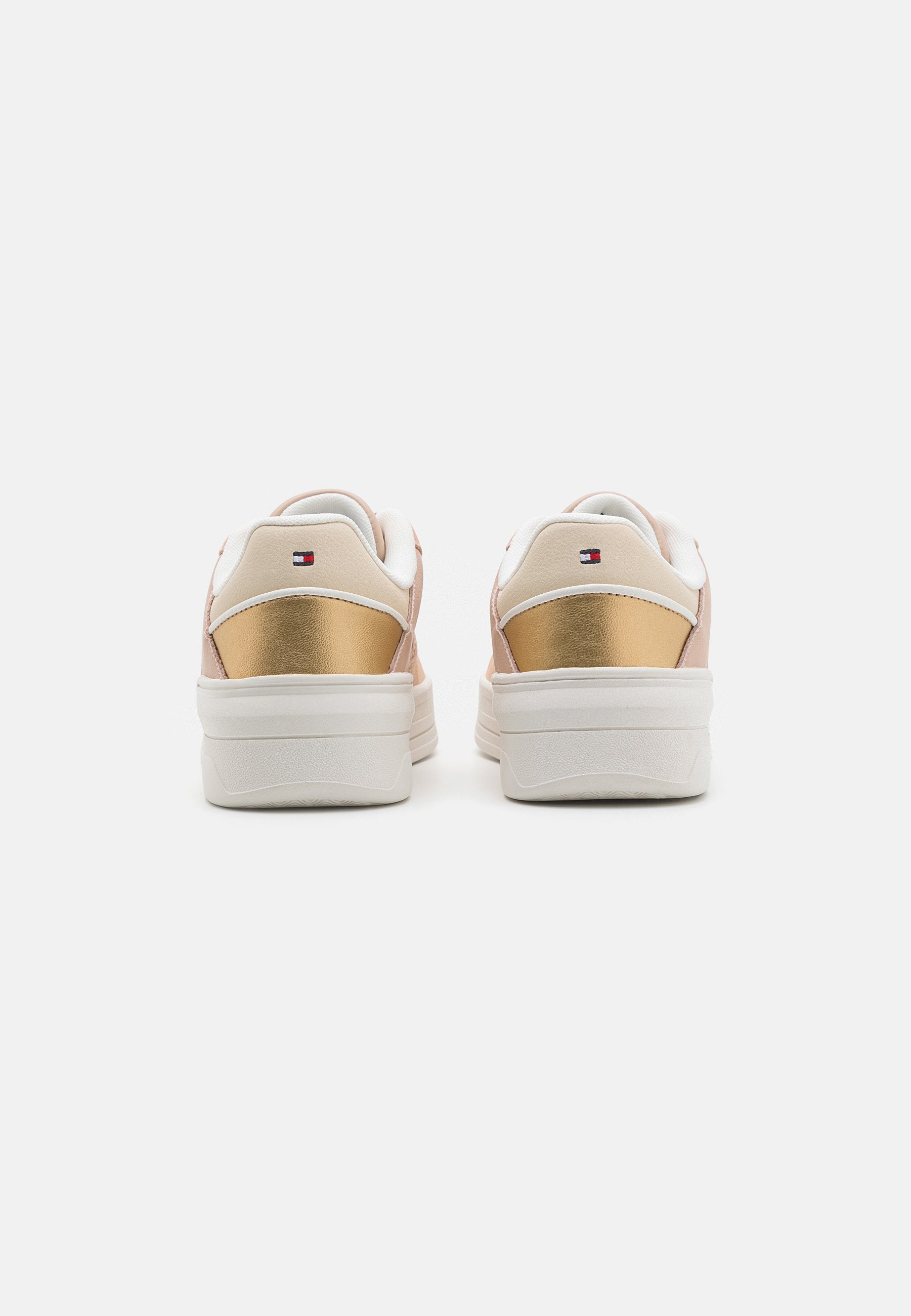 ESSENT BASKET METALLIC Media 3