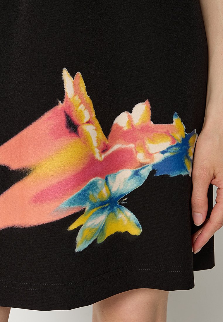 MOSCHINO JEANS