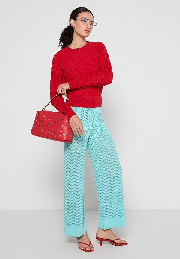 DKNY
