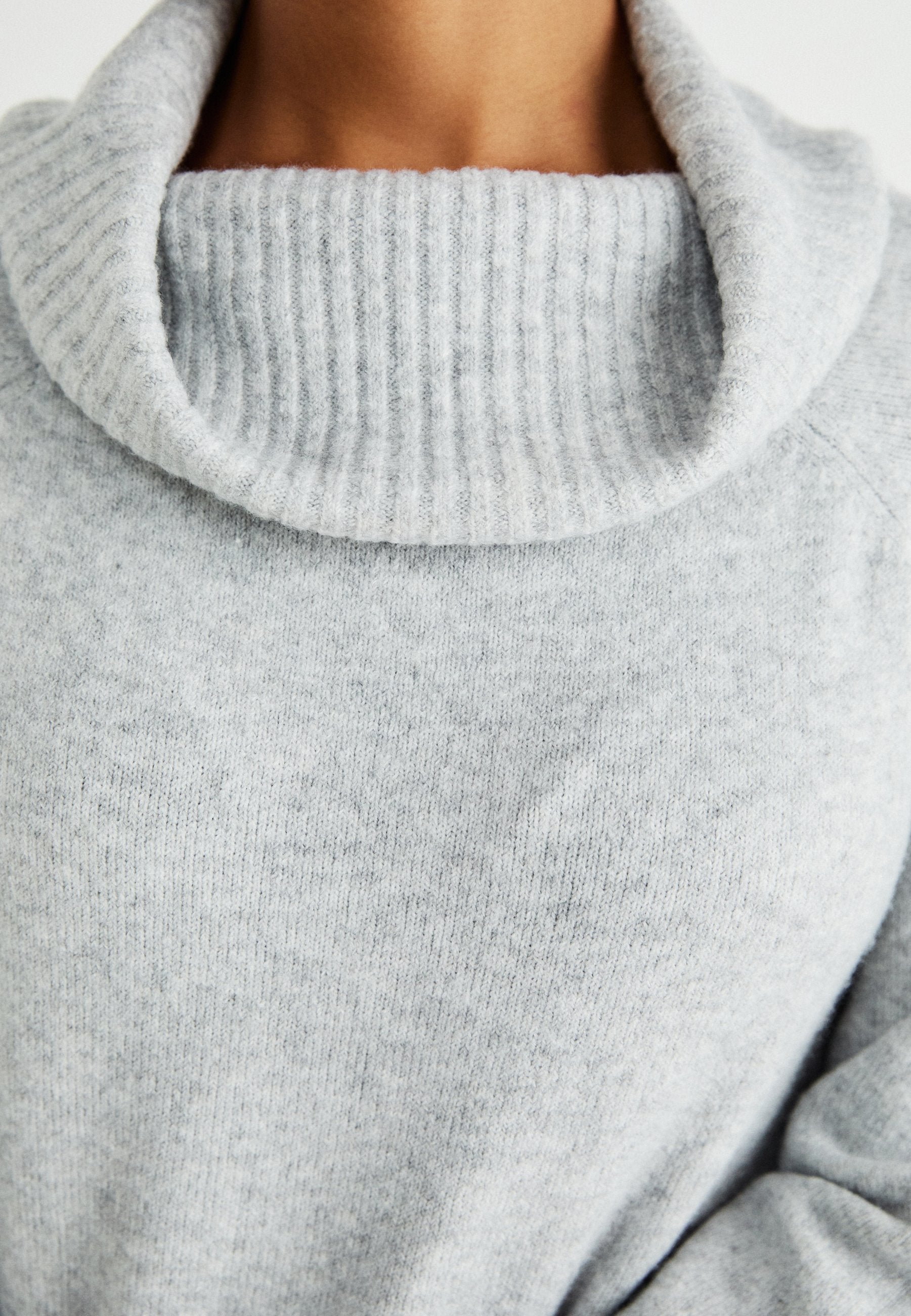 Knitted ONLODA long Media 6