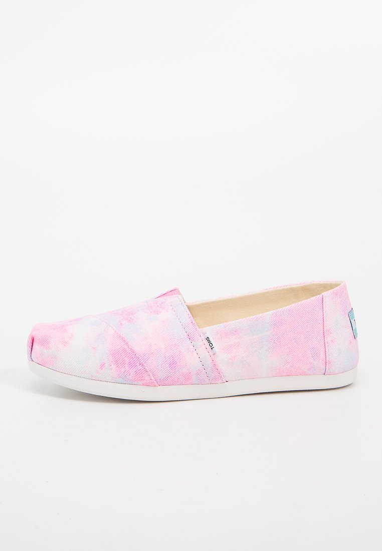 TOMS CLASSIC
