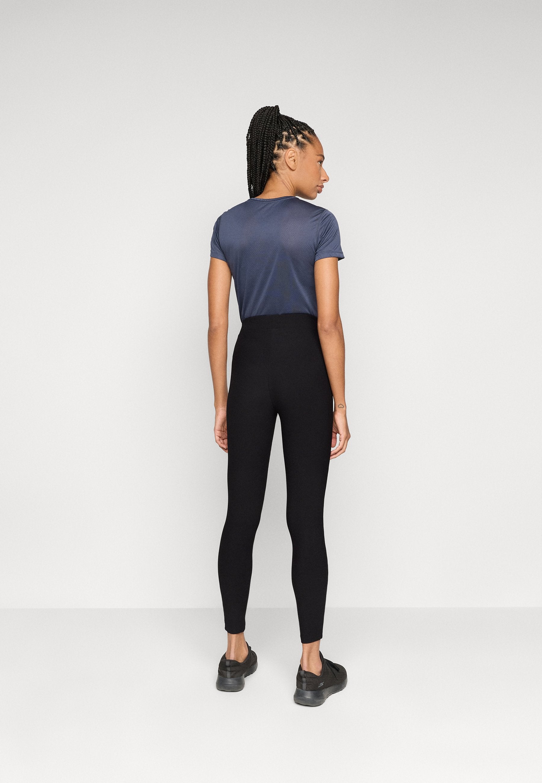 4F TIGHTS CAS
