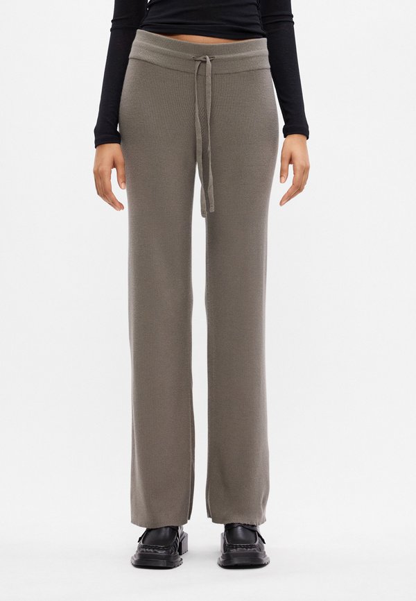 Gina Tricot TROUSERS