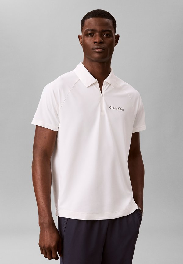 Calvin Klein CALVIN KLEIN ZIP PIQUE SPORT POLO SHIRT - Polo shirt - classic white