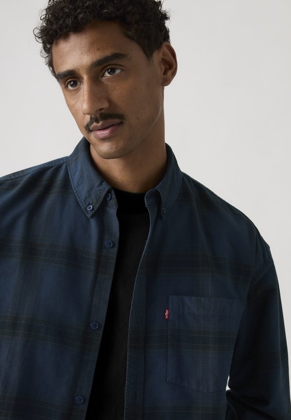Levi's® ZANDT BOXY