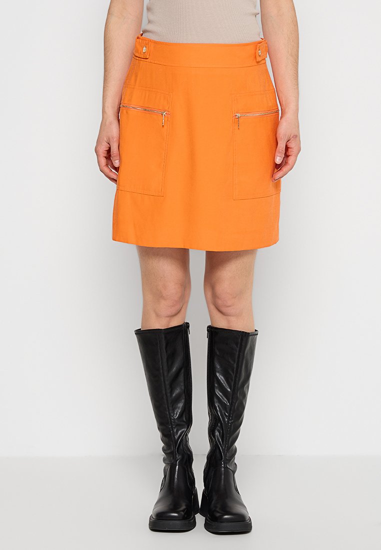 DKNY A-Linien-Rock Media 1