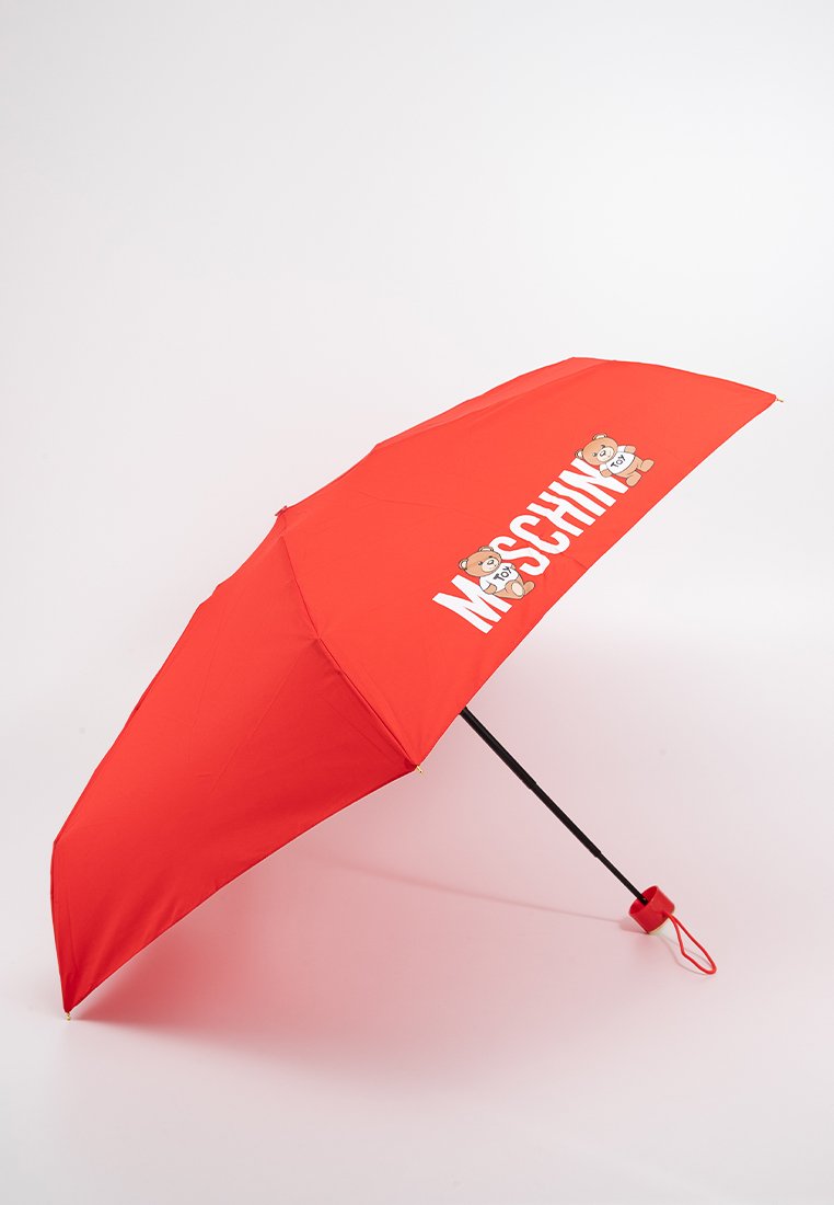 MOSCHINO