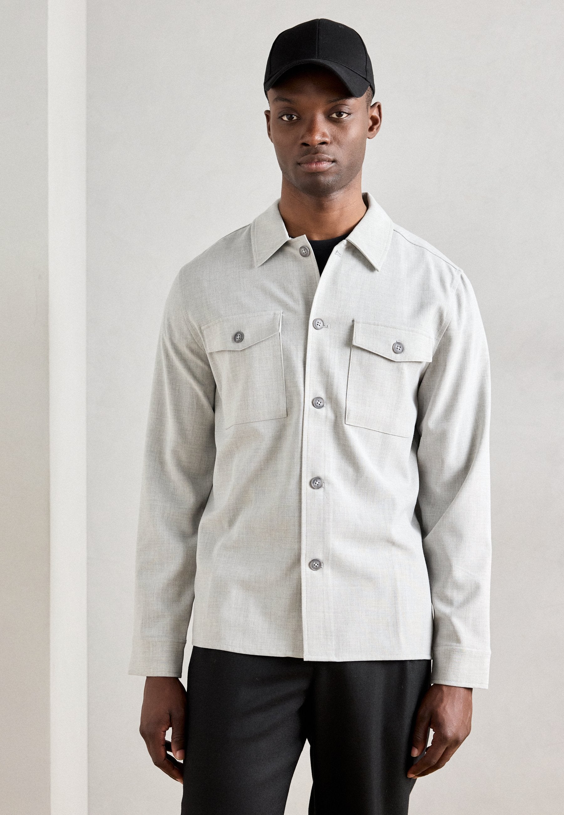 SUPERFLEX OVERSHIRT Media 3