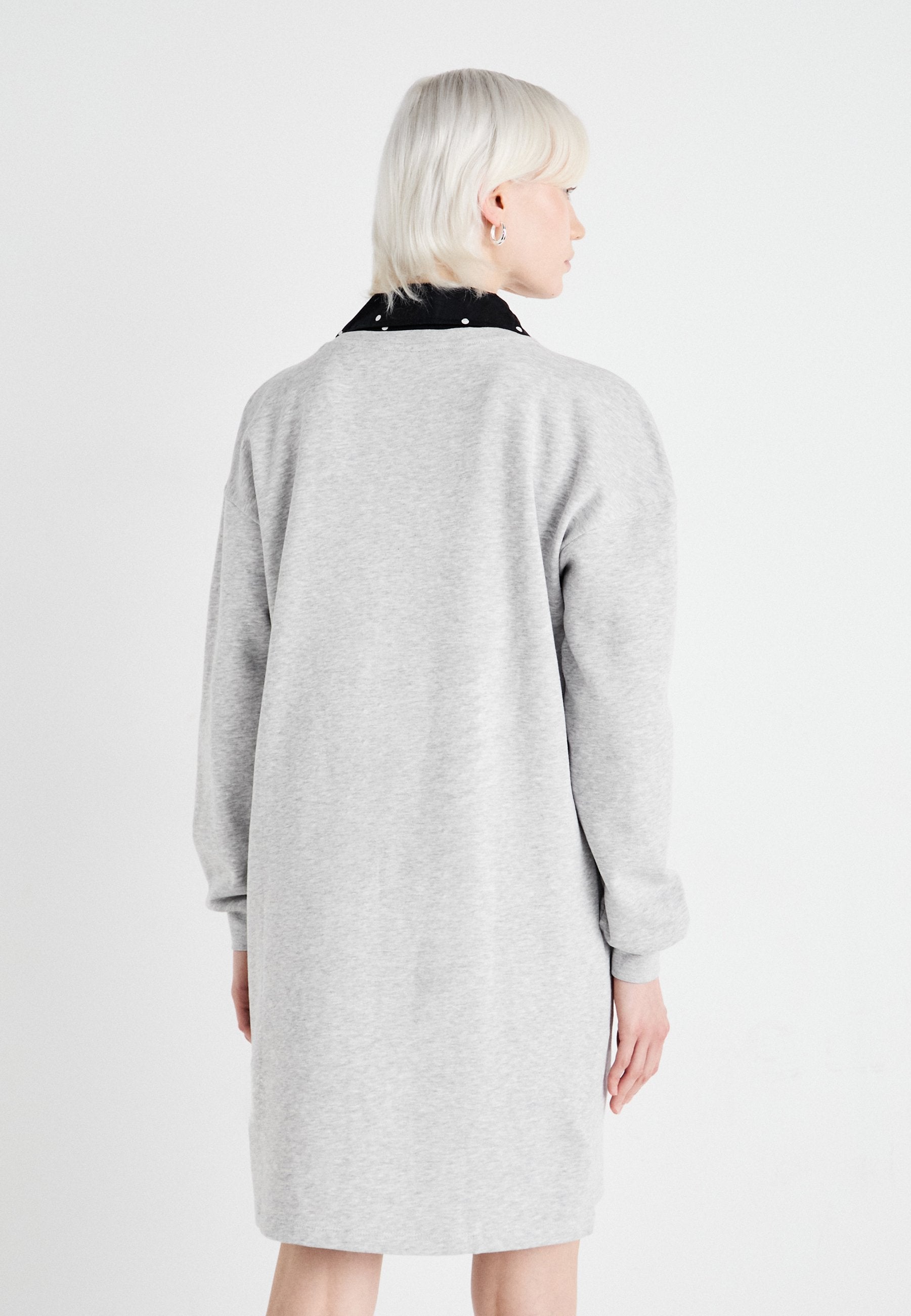 ONLFEEL VNECK DRESS Media 4