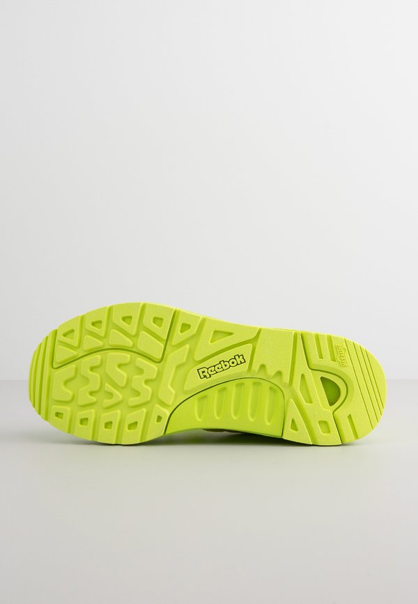 Reebok x Victoria Beckham