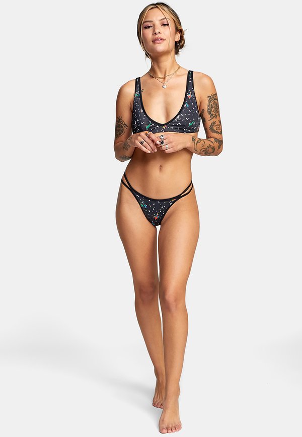 RVCA UNCAGED