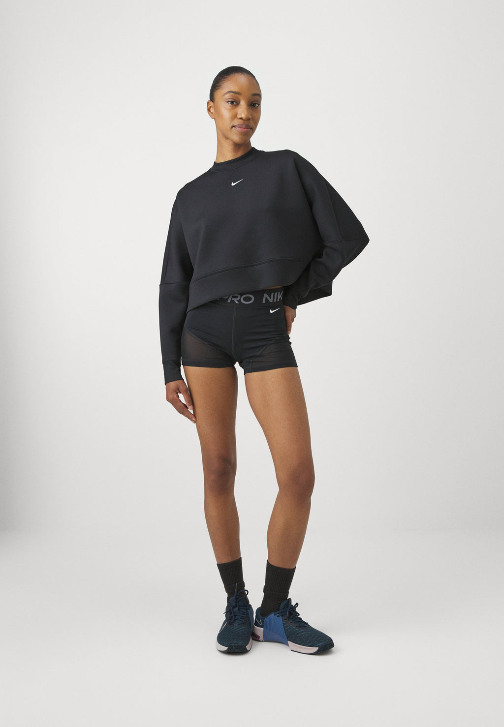 Nike Performance PRIMA