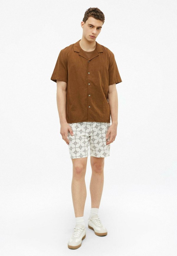 s.Oliver Shorts - dunkelbraun