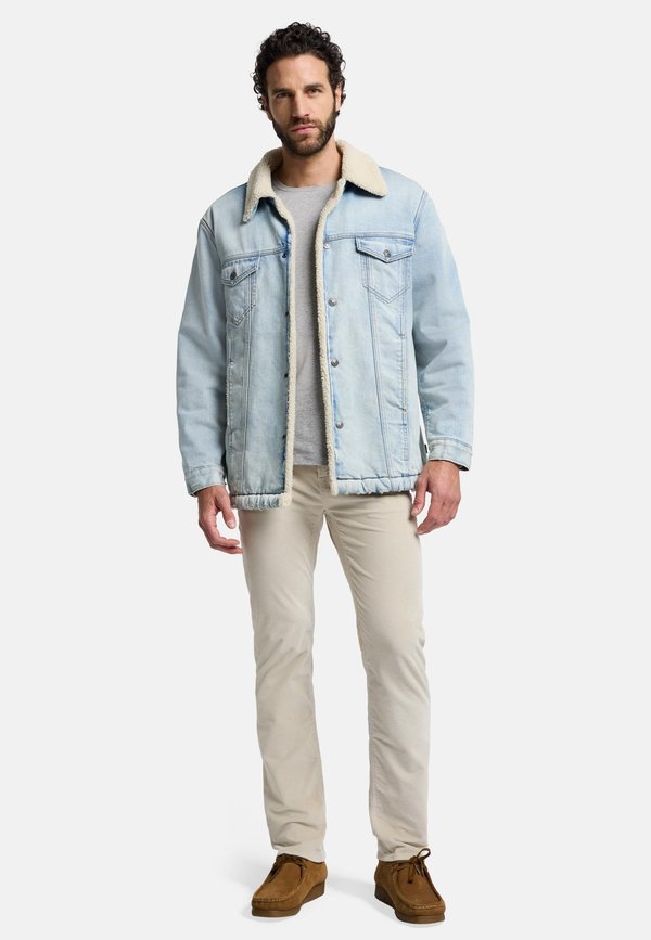 7 for all mankind