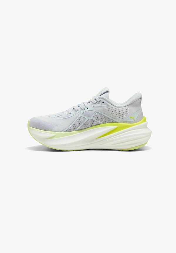 Puma MAGMAX NITRO 2 - Road running shoes - silver mist-apple spritz