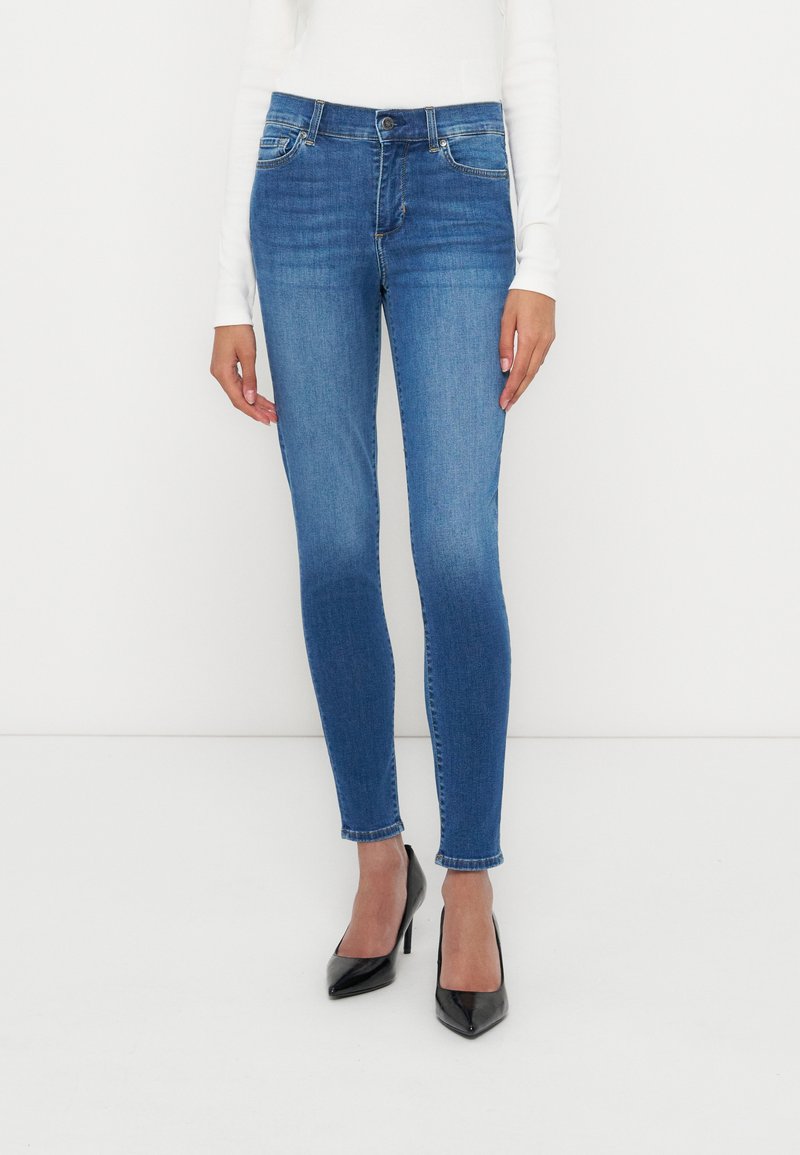 LIU JO Jeans Skinny Fit Media 1