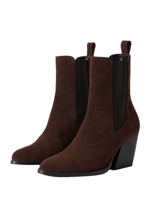 Claudie Pierlot