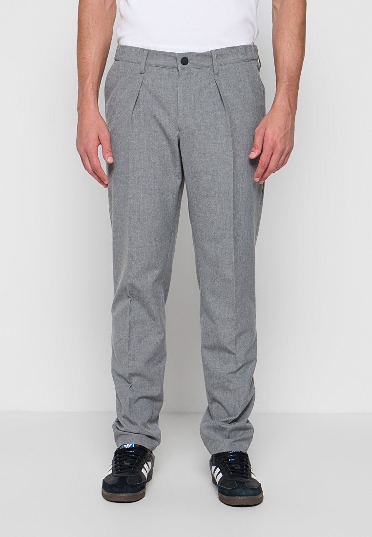 RELAXED FIT Media 1