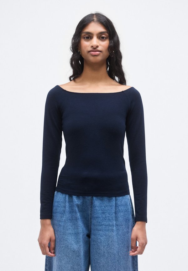 ONLY Petite ONLLUCA BOATNECK