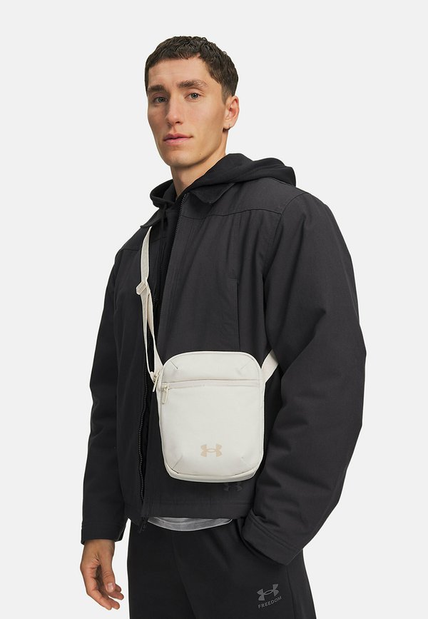 Under Armour ESSENTIAL CROSSBODY UNISEX - Cross body bag - vanilla