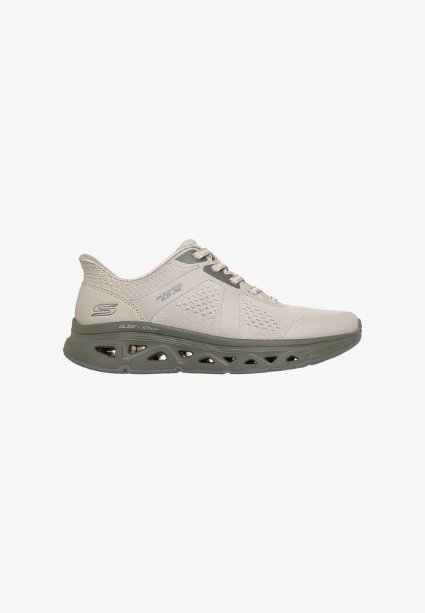 Skechers Trainers - natural coral