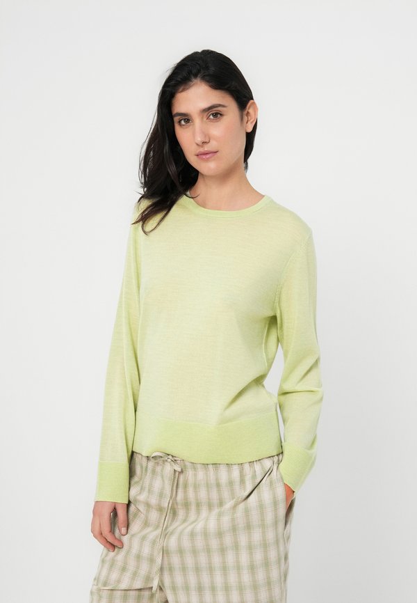 Selected SLFTHEA LS KNIT MERINO O-NECK NOOS