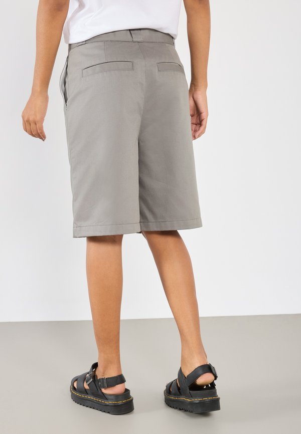 YOURTURN RELAXED FIT SHORTS
