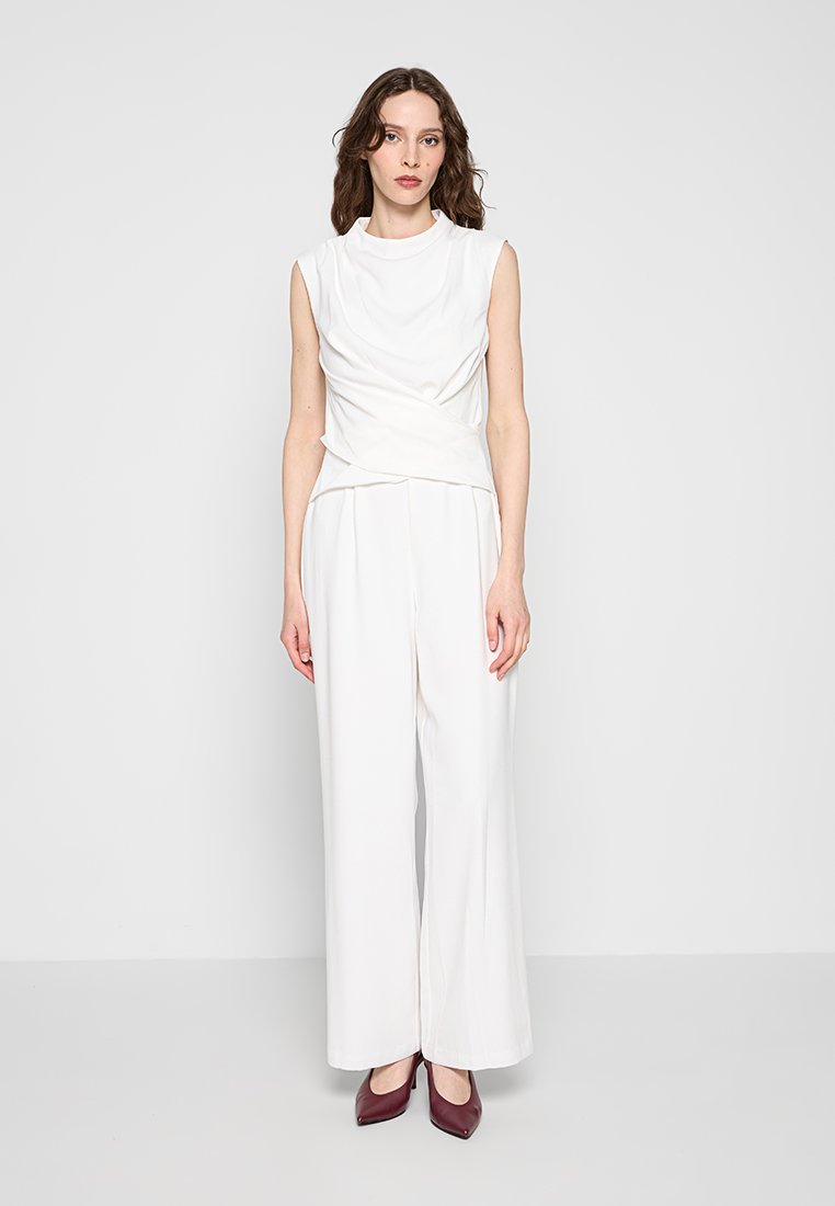 Apart Glamour Jumpsuit Media 1