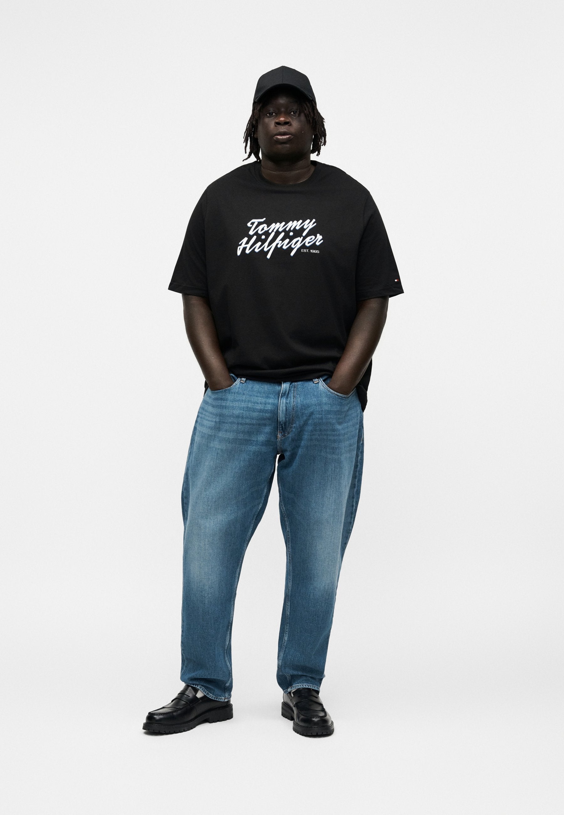 SUMMER TEXT GRAPHIC TEE Media 2
