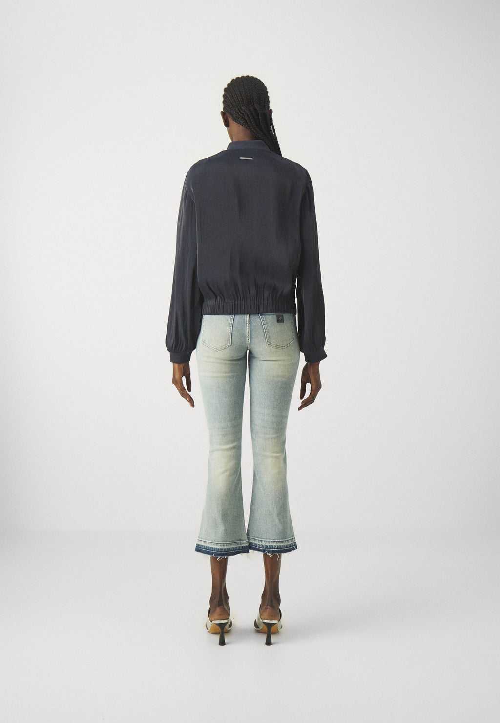 BLOUSON Media 4