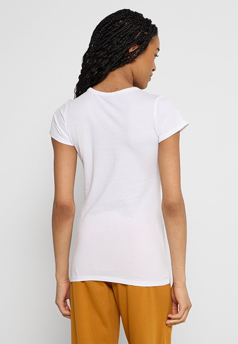 SLIM FIT 2 PACK Media 2