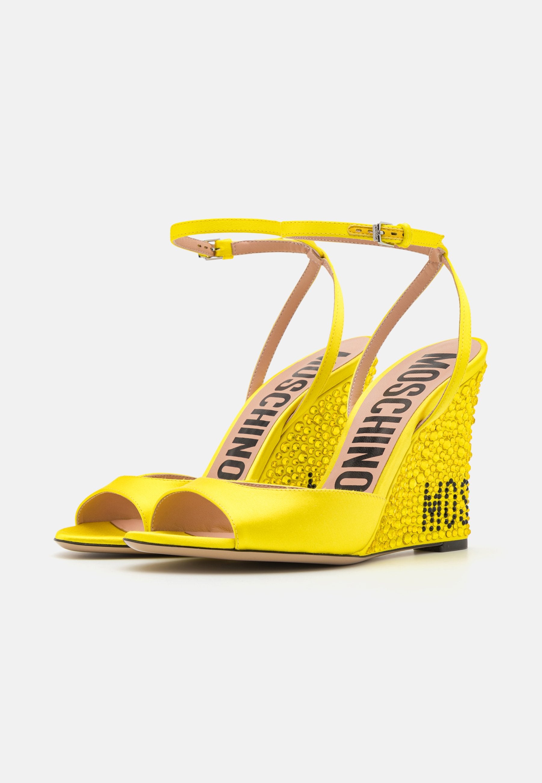 MOSCHINO