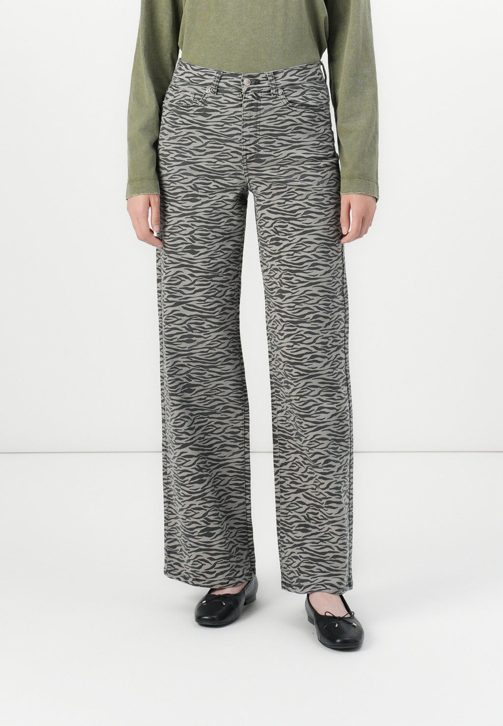 ONLMADISON WIDE ANIMAL PANT Media 3