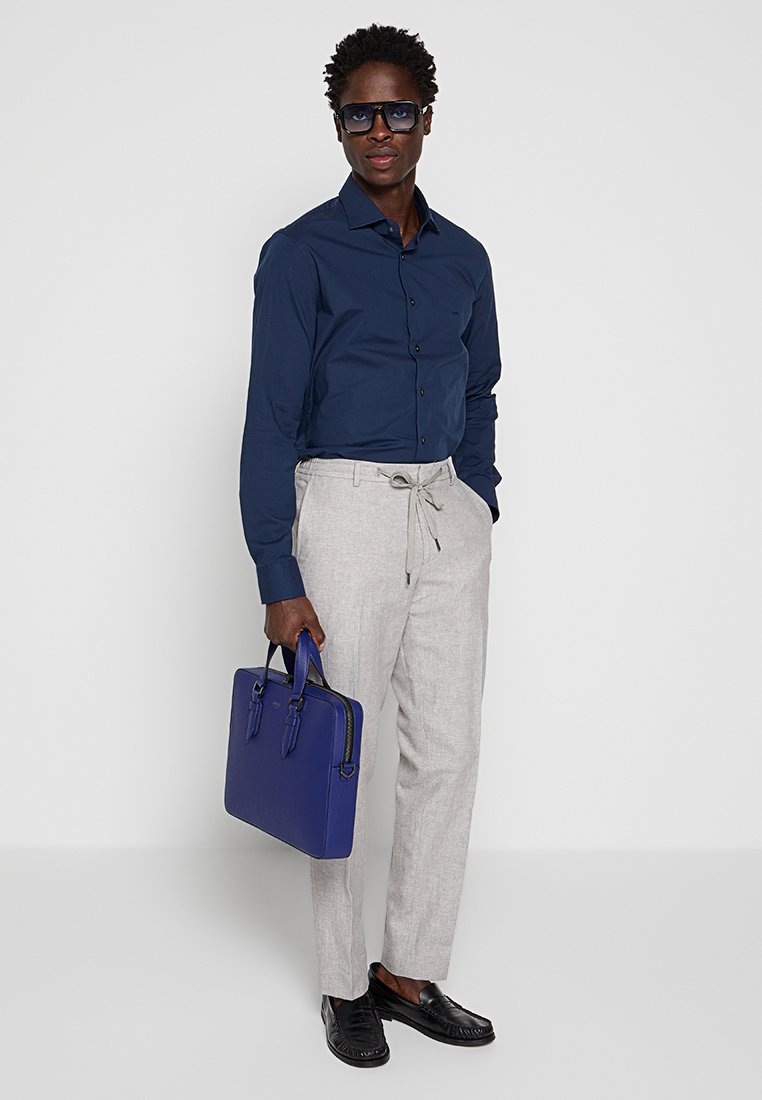 Michael Kors SLIM FIT