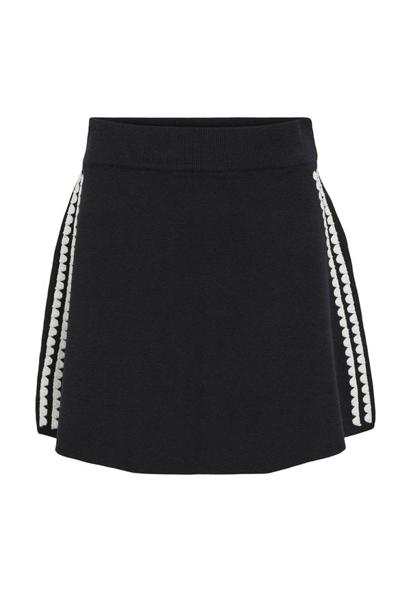 Object OBJRASHIA SHORT
