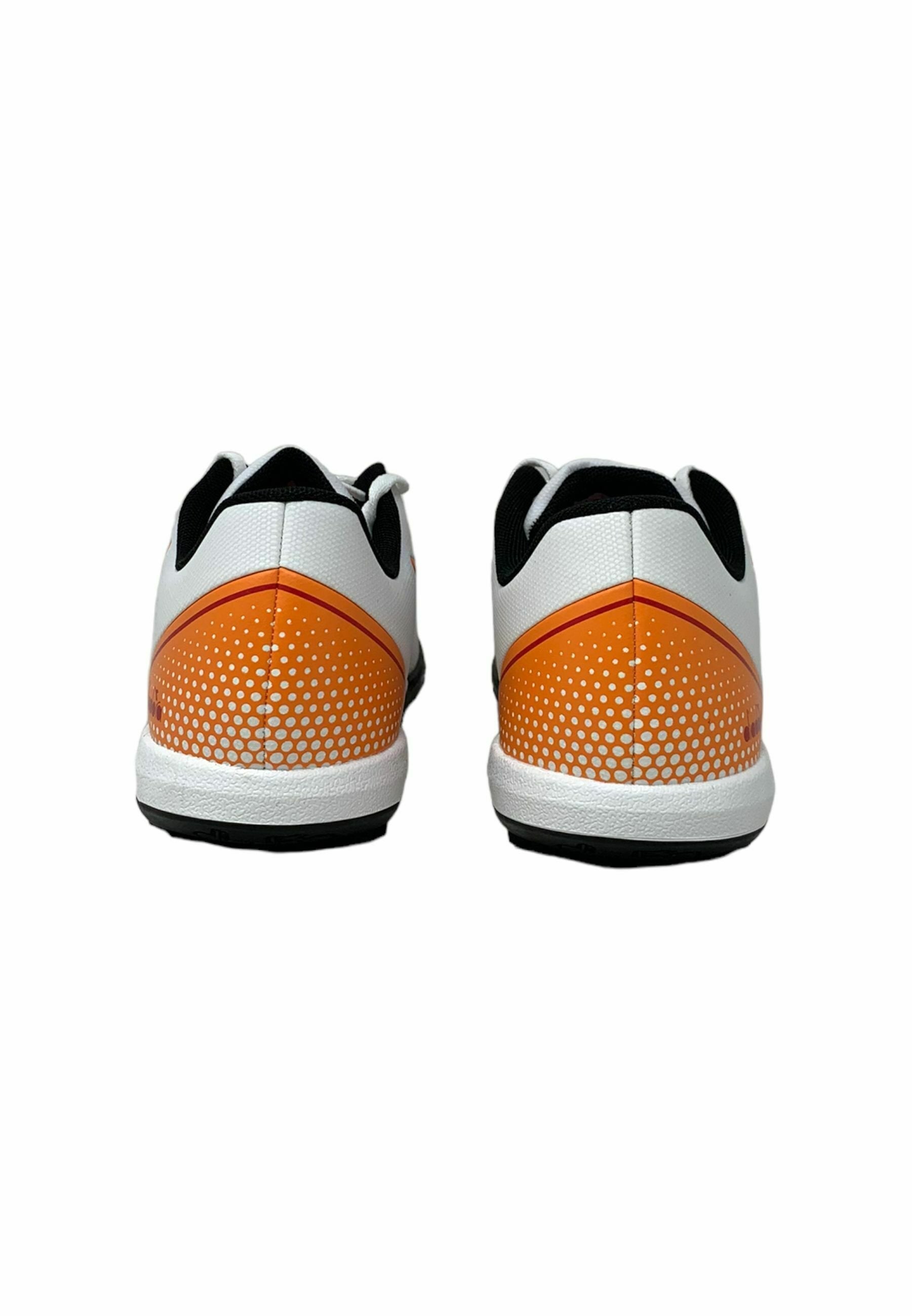Diadora
